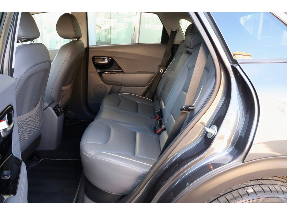 2019 Kia Niro - image 15