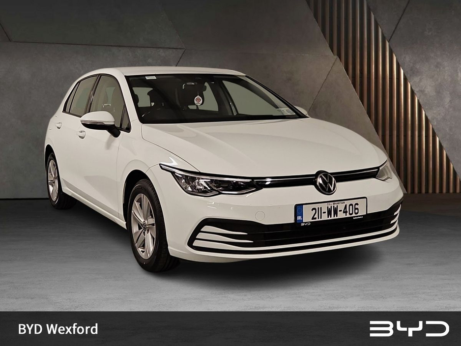 2021 Volkswagen Golf 2.0 TDI 115HP Life €21,975