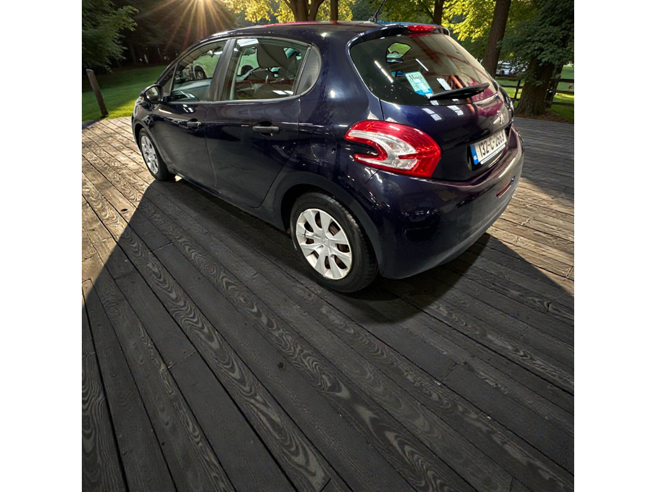 2013 Peugeot 208 1.4 HDI 70 bhp Access €5,888