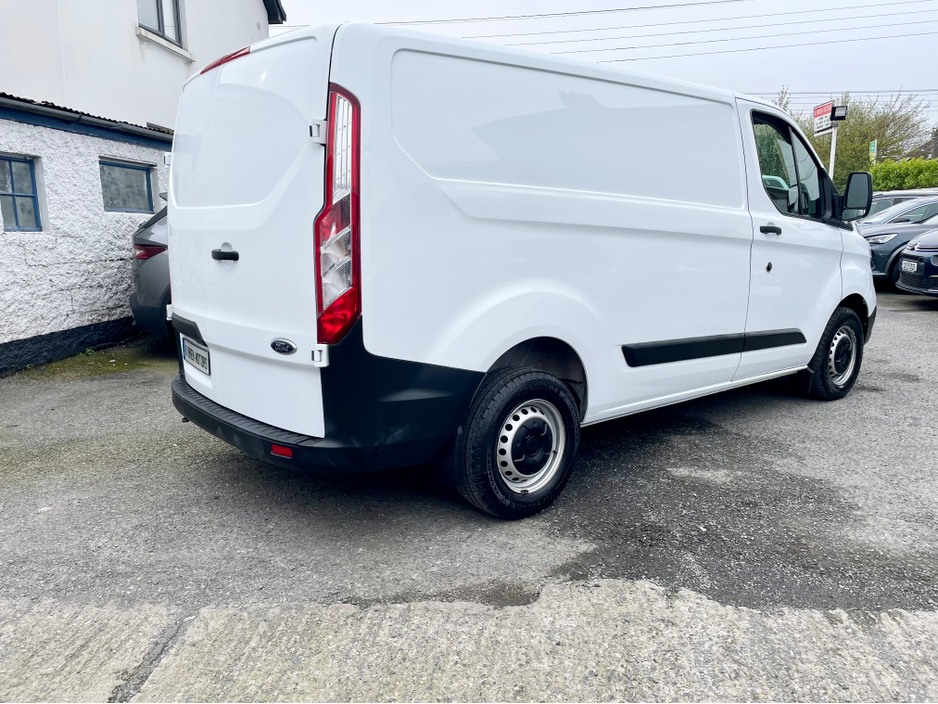 2022 Ford Transit Custom - image 17
