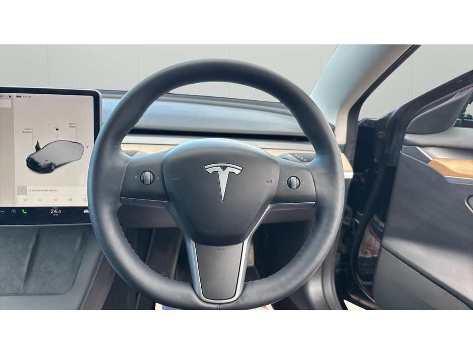 2021 Tesla Model 3 - image 7