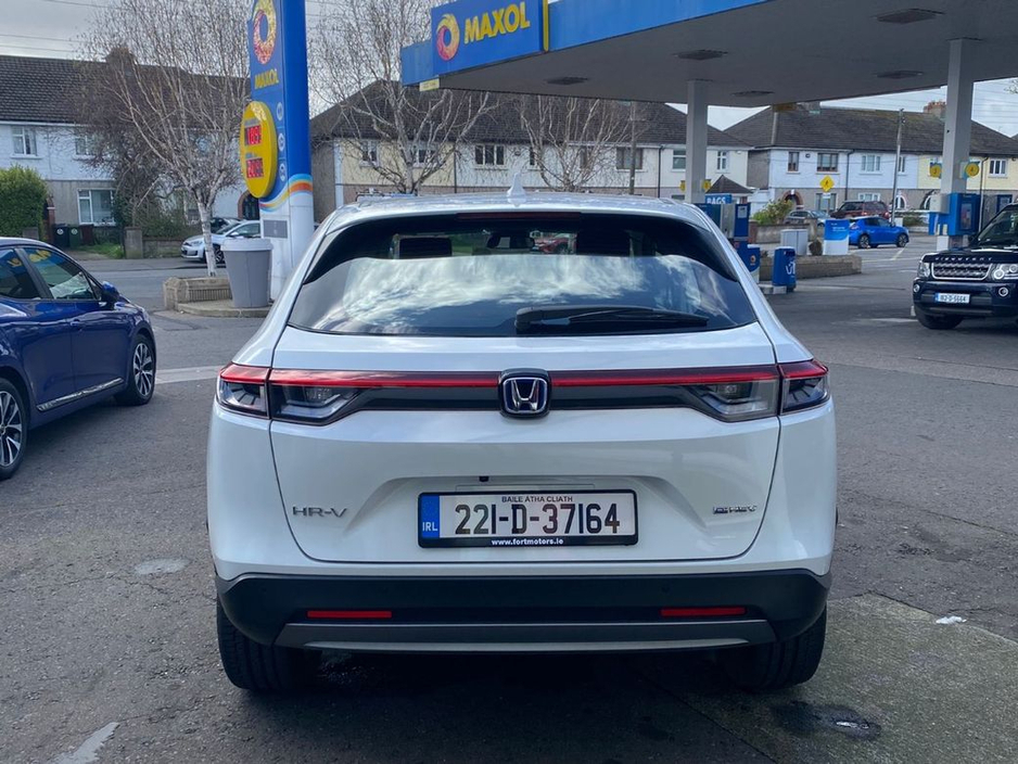 2022 Honda HR-V - image 9