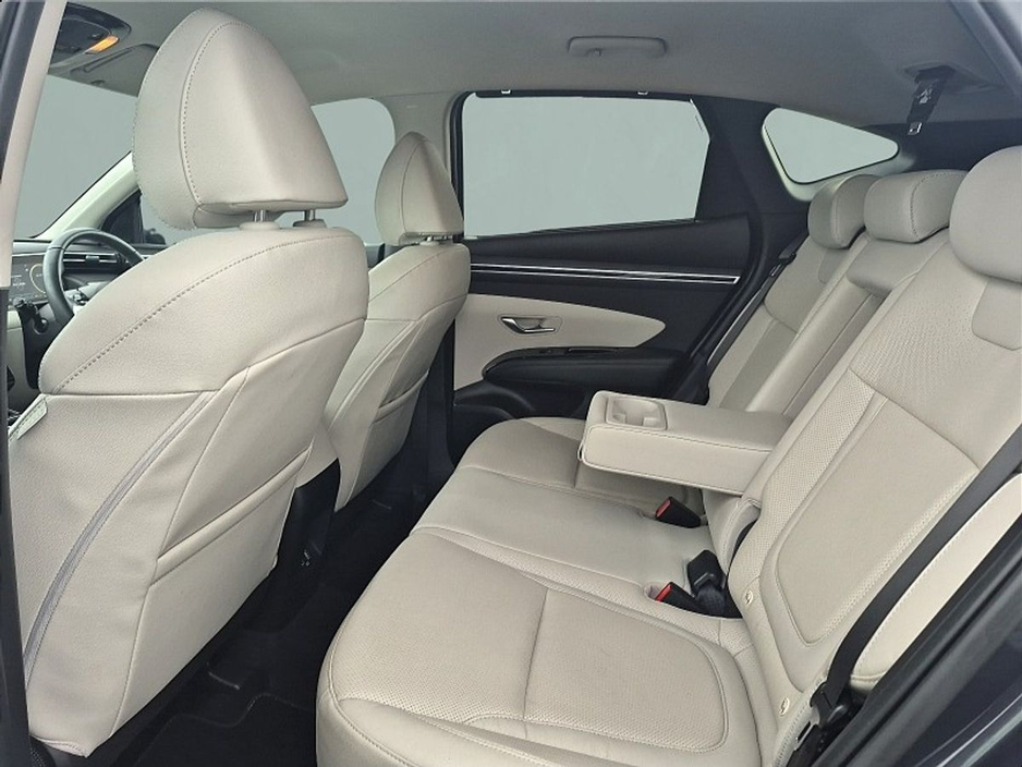 2023 Hyundai Tucson - image 8