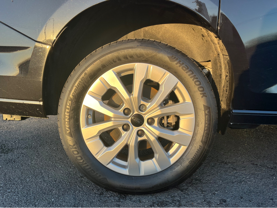 2026 Ford Tourneo Connect Titanium Auto, Wheelchair Accessible €43,404