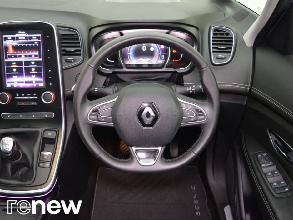 2017 Renault Grand Scenic - image 6
