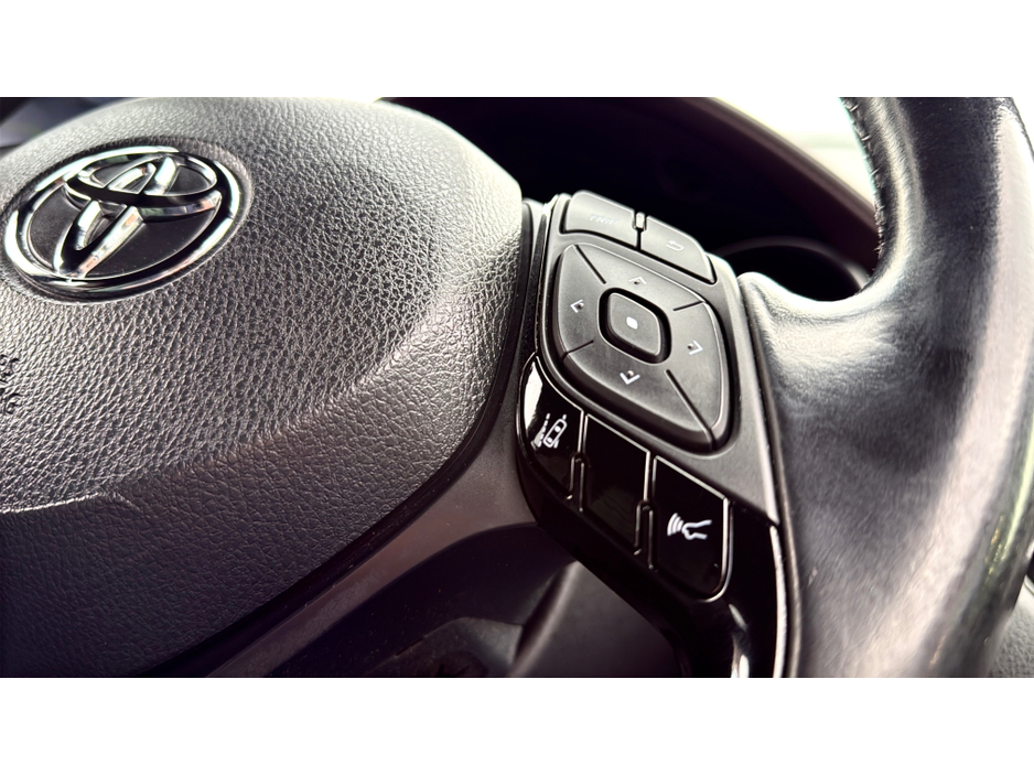 2017 Toyota C-HR - image 28