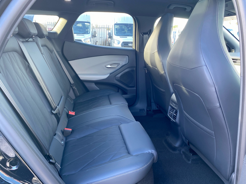 2026 Ford Explorer Premium 77KWh Driver assistance pack