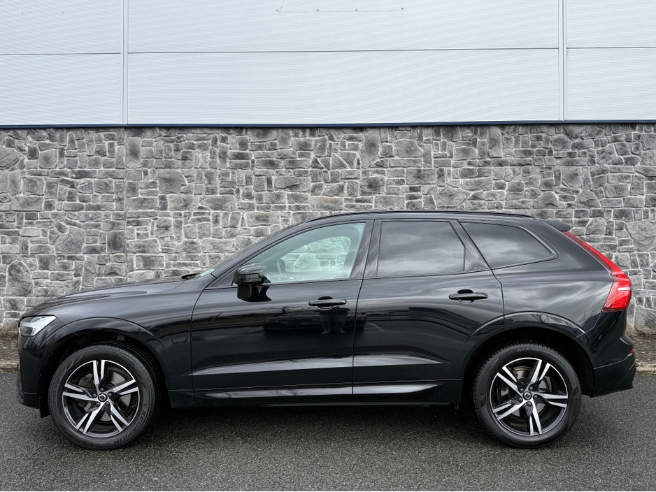 2021 Volvo XC60 - image 11