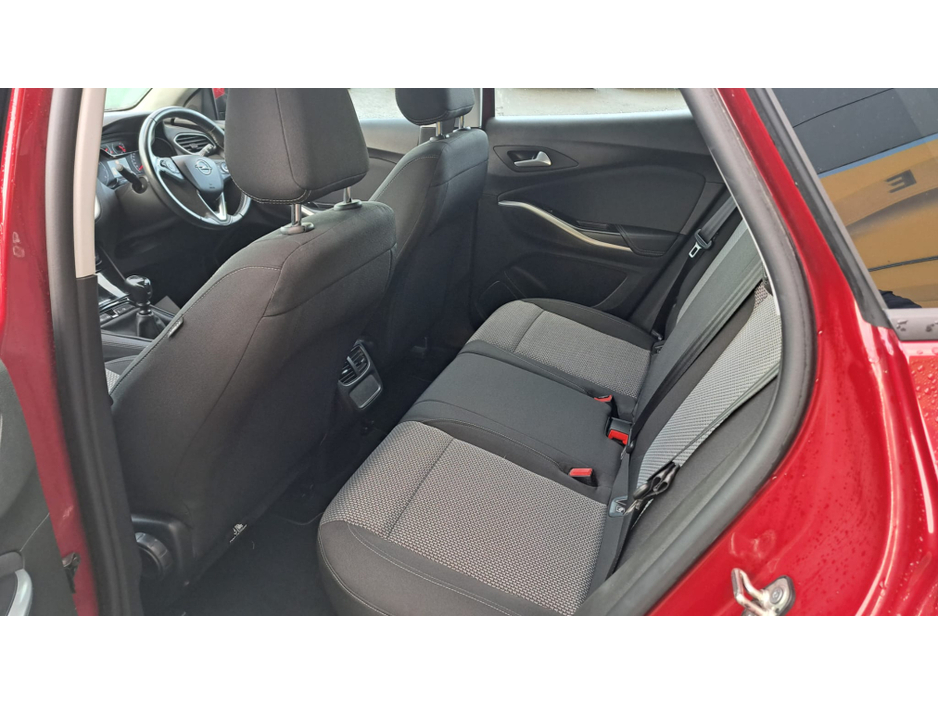 2021 Opel Grandland X - image 6