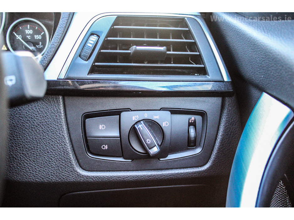 2018 BMW 3 Series  €23,995