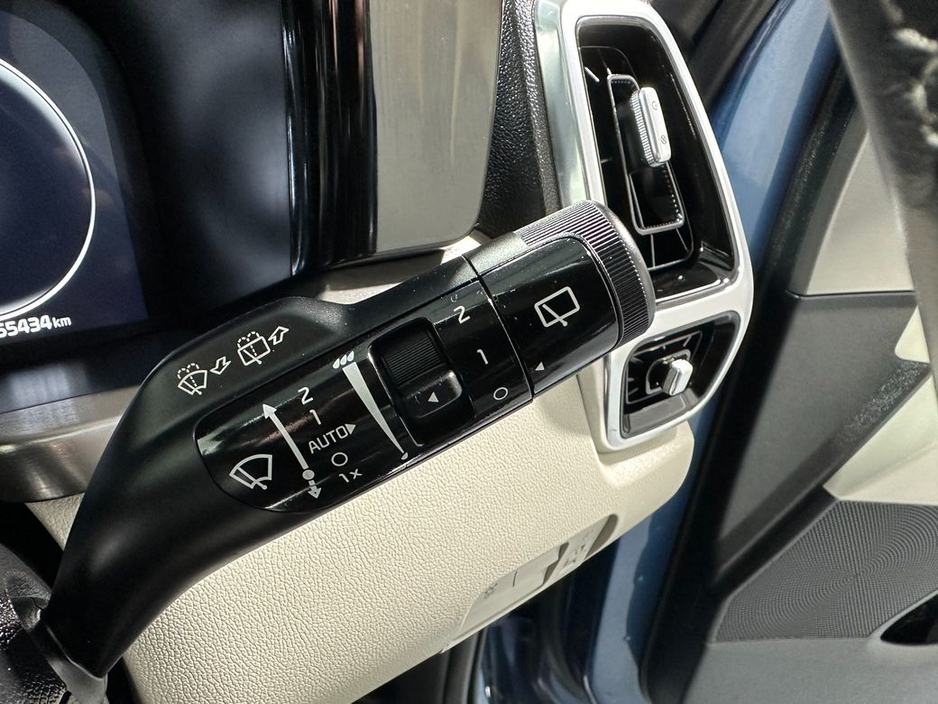 2023 Kia Sorento - image 19