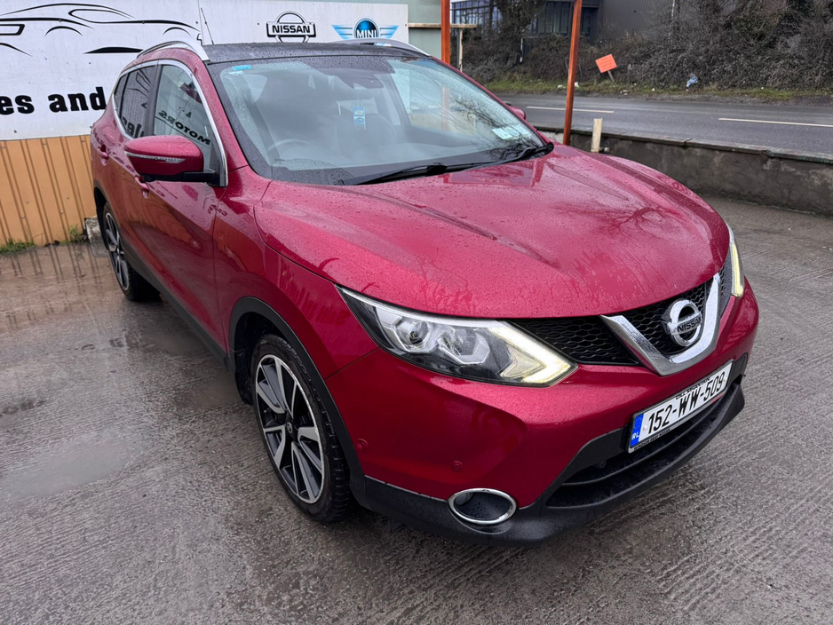 2015 Nissan Qashqai 1.5 SVE DAP + GLASS ROYALE ROOF E 4DR €9,800