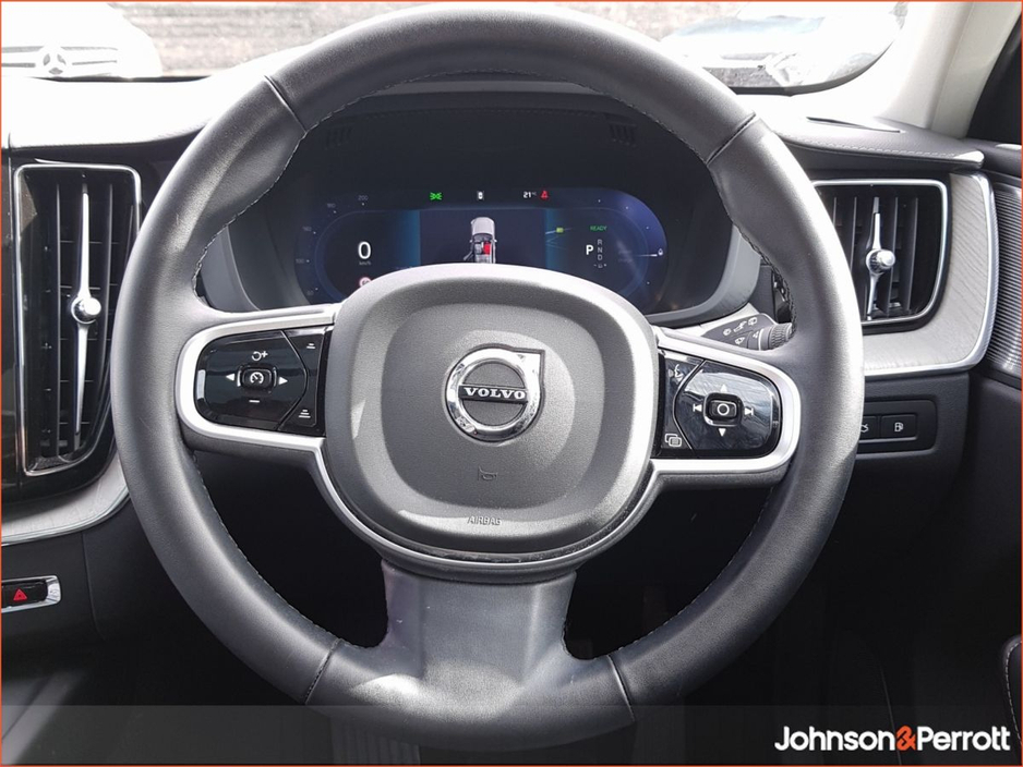 2025 Volvo XC60 T6 350 bhp AWD PHEV Ultra Bright (Three Year Volvo Warranty + Two Year Volvo Service Plan) €69,900