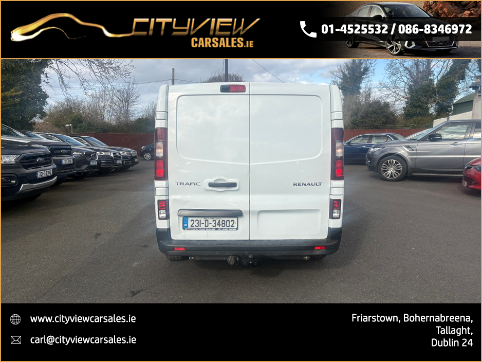 2023 Renault Trafic - image 5