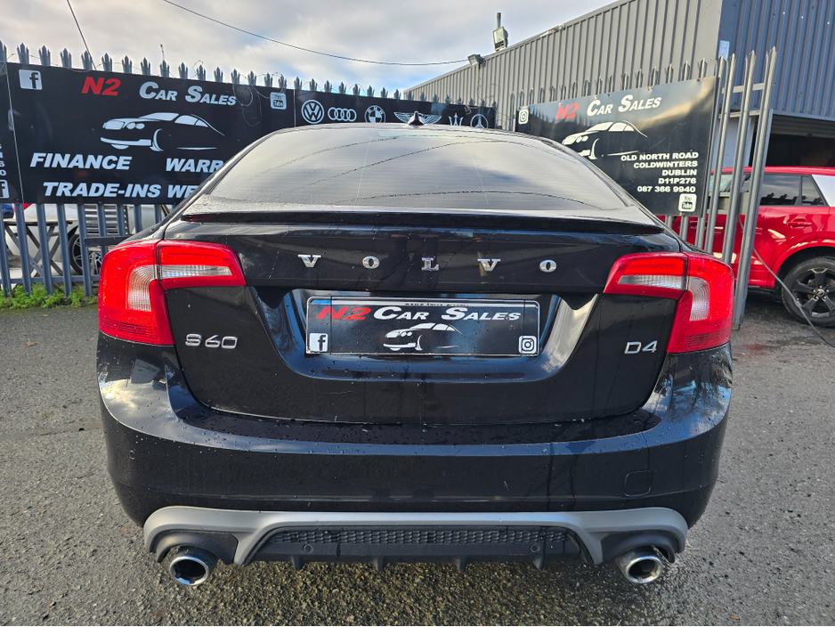 2018 Volvo S60 - image 6