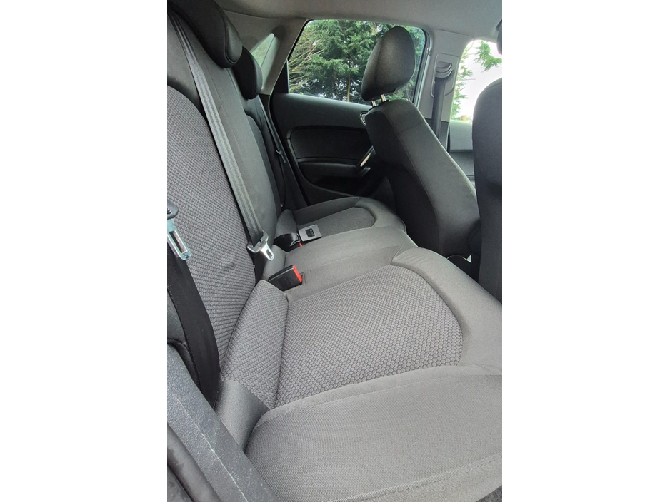 2015 Audi A1 - image 11