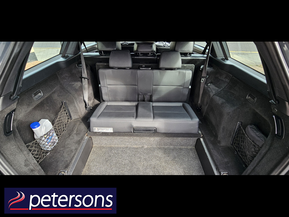 2012 Mercedes-Benz E Class - image 11