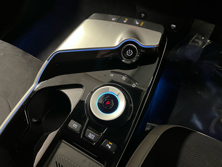 2023 Kia EV6 - image 4