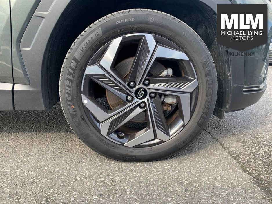 2022 Hyundai Tucson - image 11