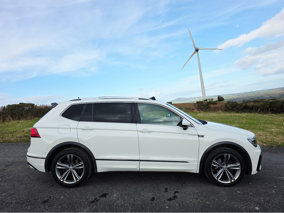 2020 Volkswagen Tiguan Allspace - image 6