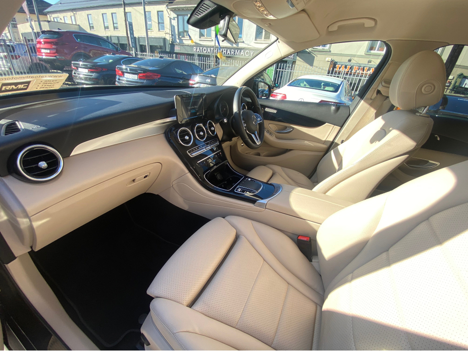 2022 Mercedes-Benz GLC Class - image 20