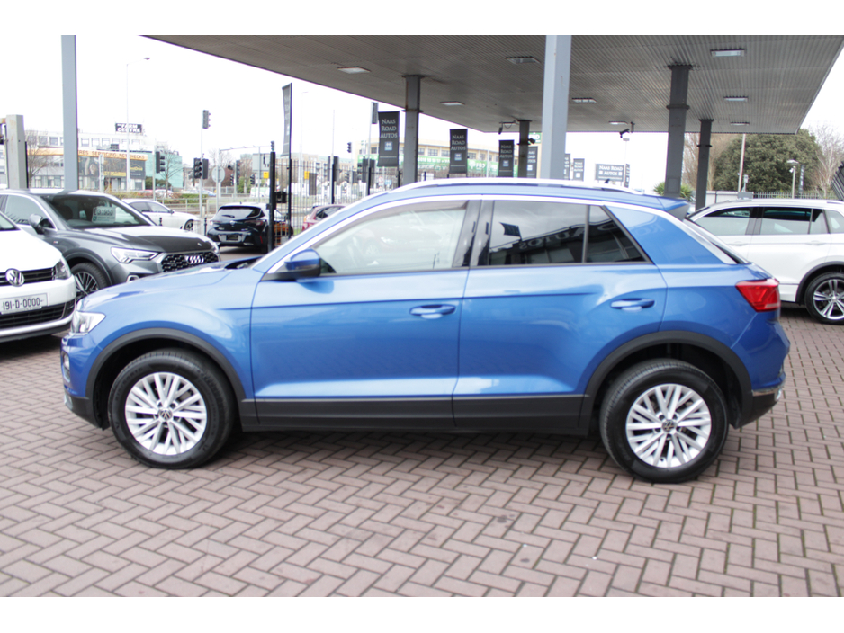 2022 Volkswagen T-Roc - image 7