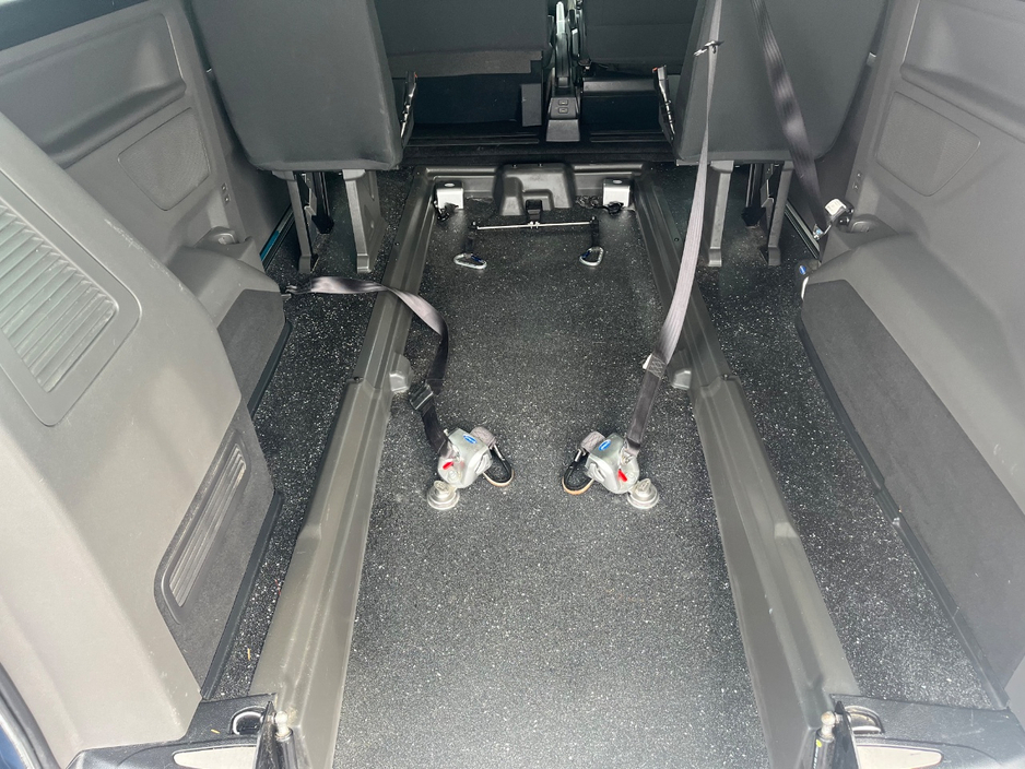 2019 Ford Tourneo Custom - image 11