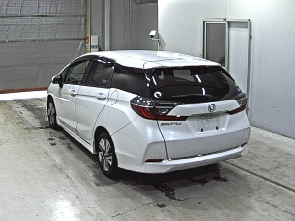 2020 Honda Shuttle - image 2