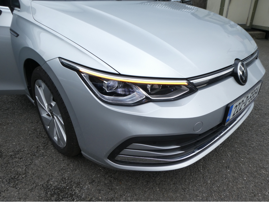 2022 Volkswagen Golf - image 28