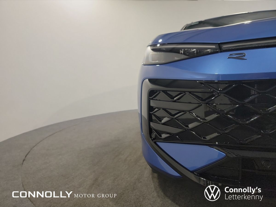 2026 Volkswagen T-Roc - image 23