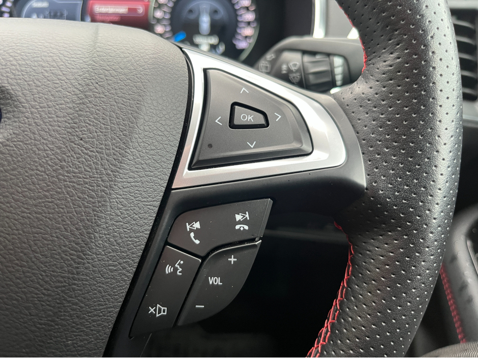 2023 Ford S-Max 7 SEATER AUTOMATIC ST-LINE 2.5 HYBRID PETROL //HIGH SPEC//HEATED SEATS AND STEERING WHEEL//ELECTRIC HALF LEATHER SEATS//REVERSE CAMERA//KEYLESS ENTRY//SAT NAV// €37,950