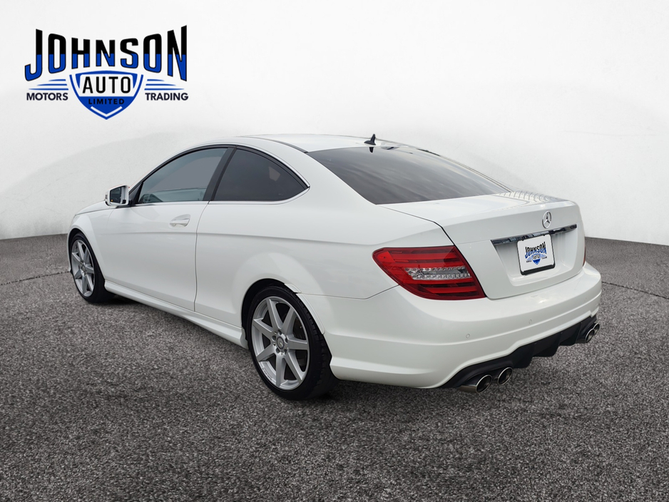 2015 Mercedes-Benz C Class - image 4