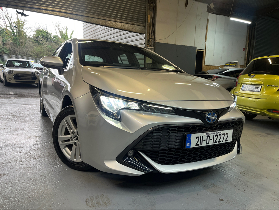 2021 Toyota Celsior HYBRID LUNA H/B AUTO 4DR €24,500