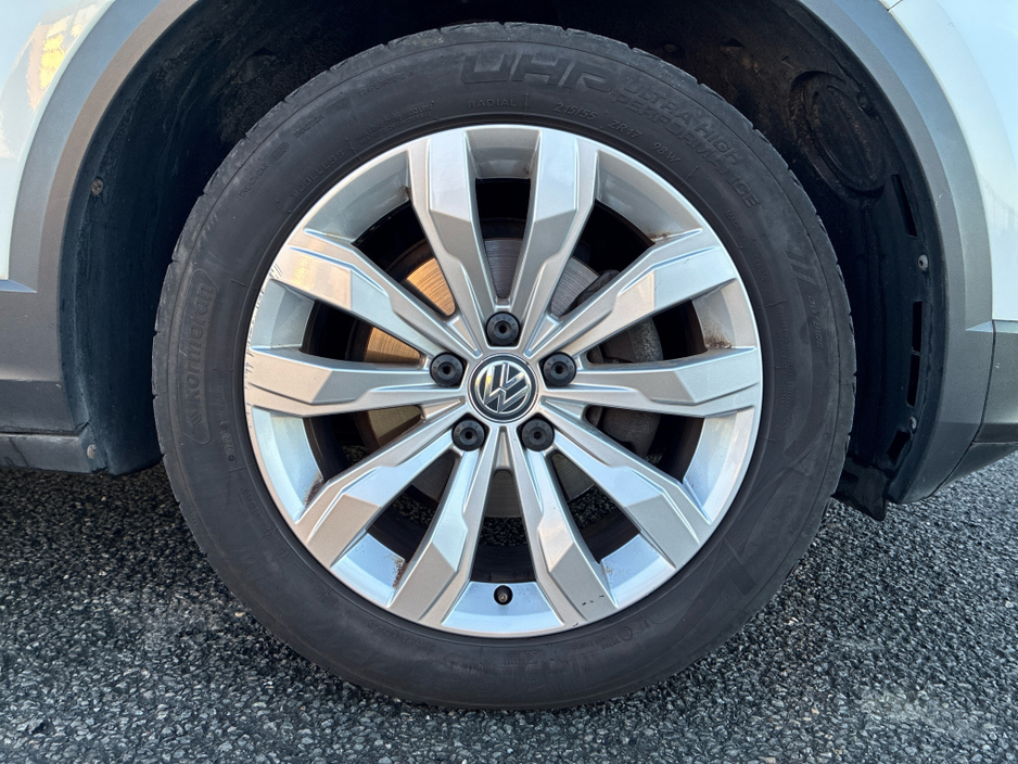 2019 Volkswagen T-Roc SPORT 1.0 TSI MANUAL 6SPEED FWD 115HP 5DR €19,950