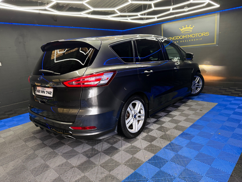 2016 Ford S-Max - image 12