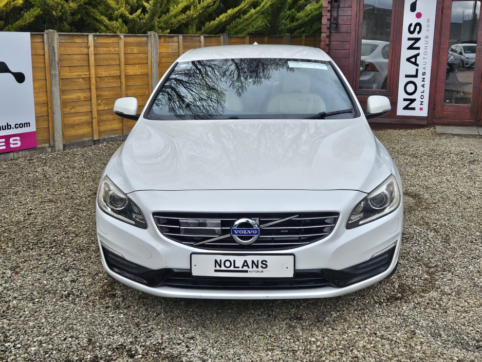 2017 Volvo S60 - image 15