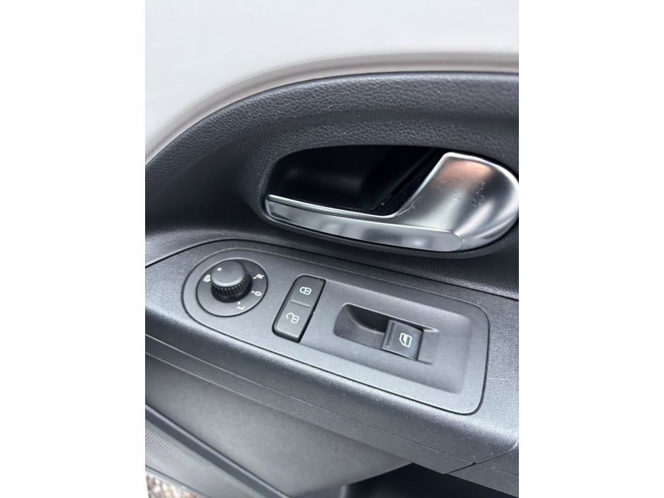 2015 Volkswagen up! 1.0 75BHP TAKE UP €7,500