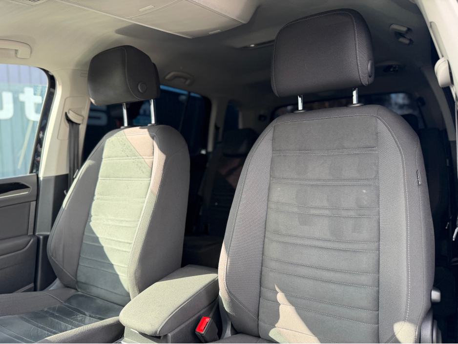 2017 Volkswagen Touran - image 44