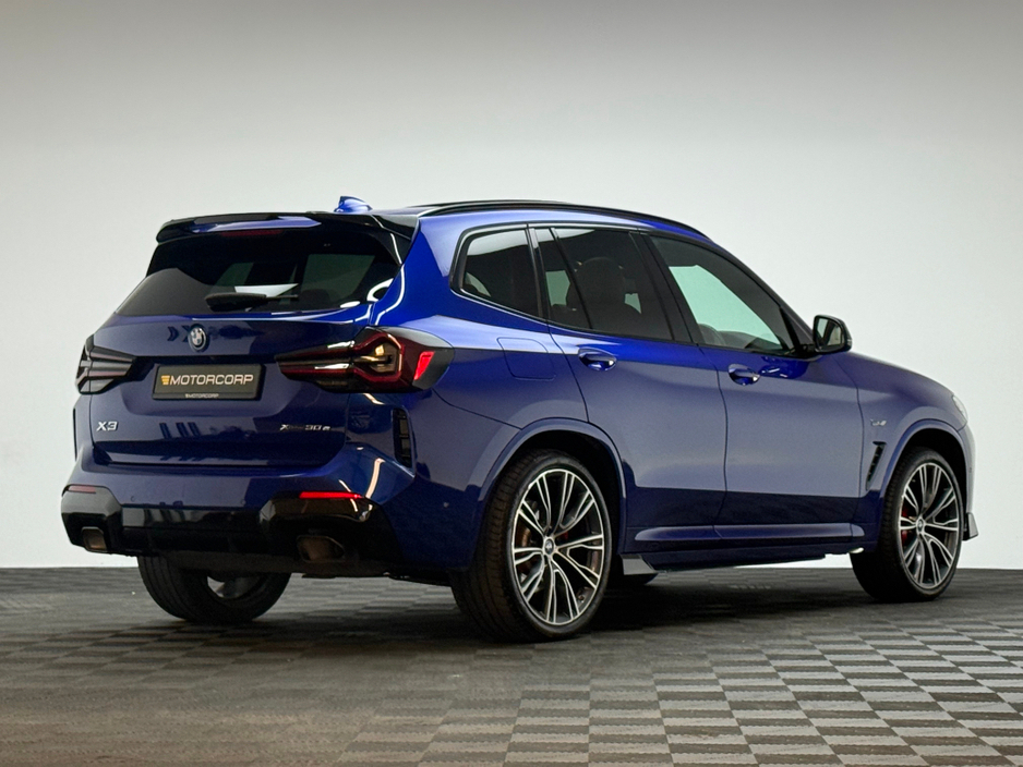 2022 BMW X3 - image 7