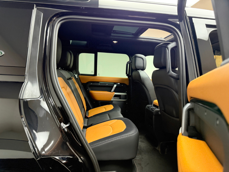 2024 Land Rover Defender - image 13