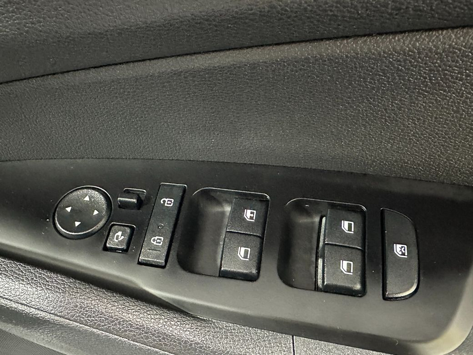 2023 Kia Sportage - image 20