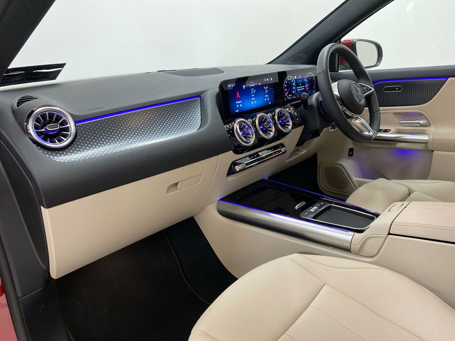 2025 Mercedes-Benz GLA Class - image 6