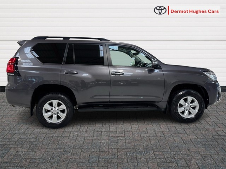 2023 Toyota Landcruiser LWB 2.8 COMM €48,950
