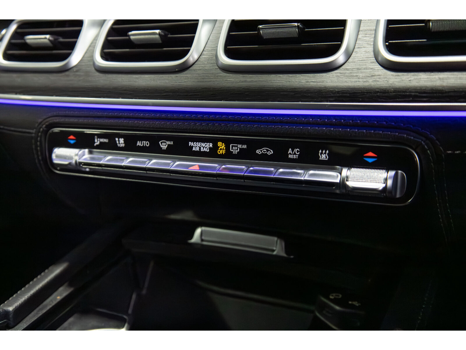 2022 Mercedes-Benz GLE Class  €52,846