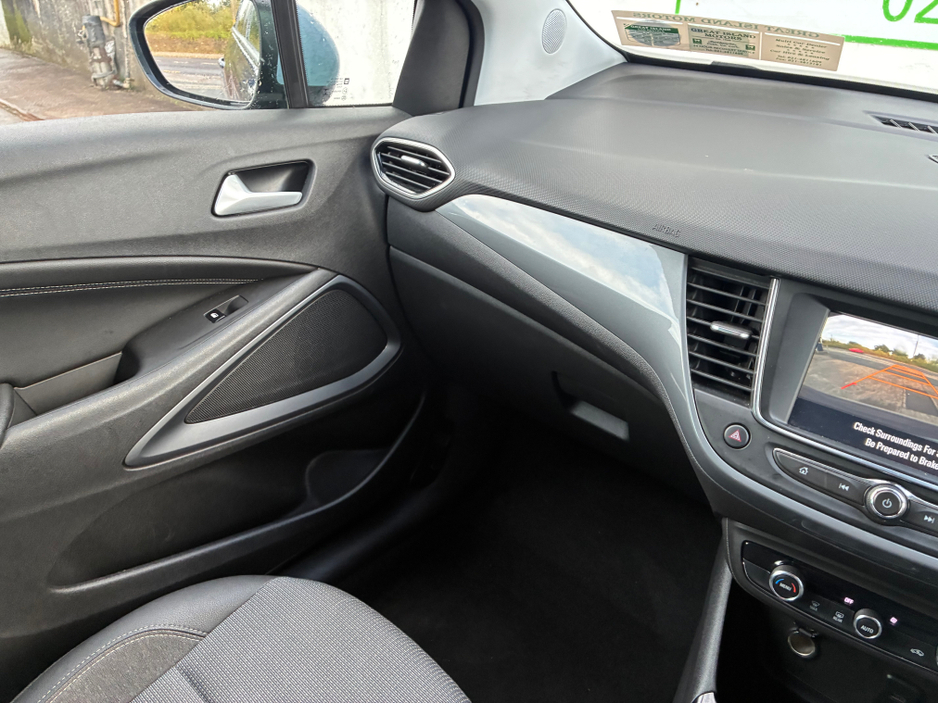 2022 Opel Crossland X - image 22