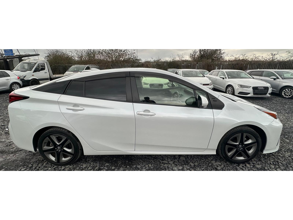 2021 Toyota Prius - image 8