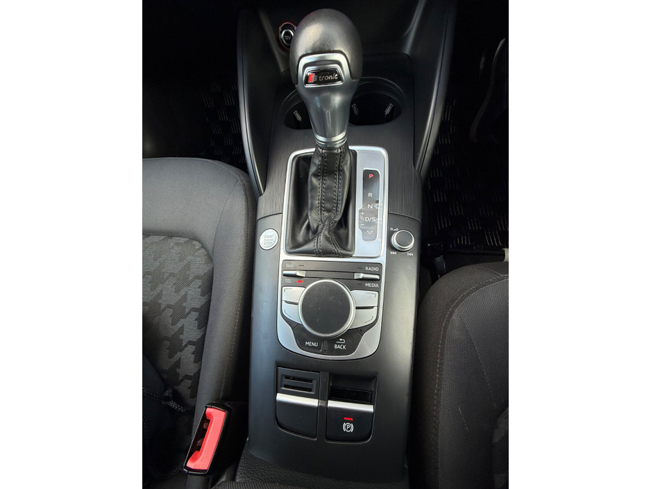 2016 Audi A3 - image 10