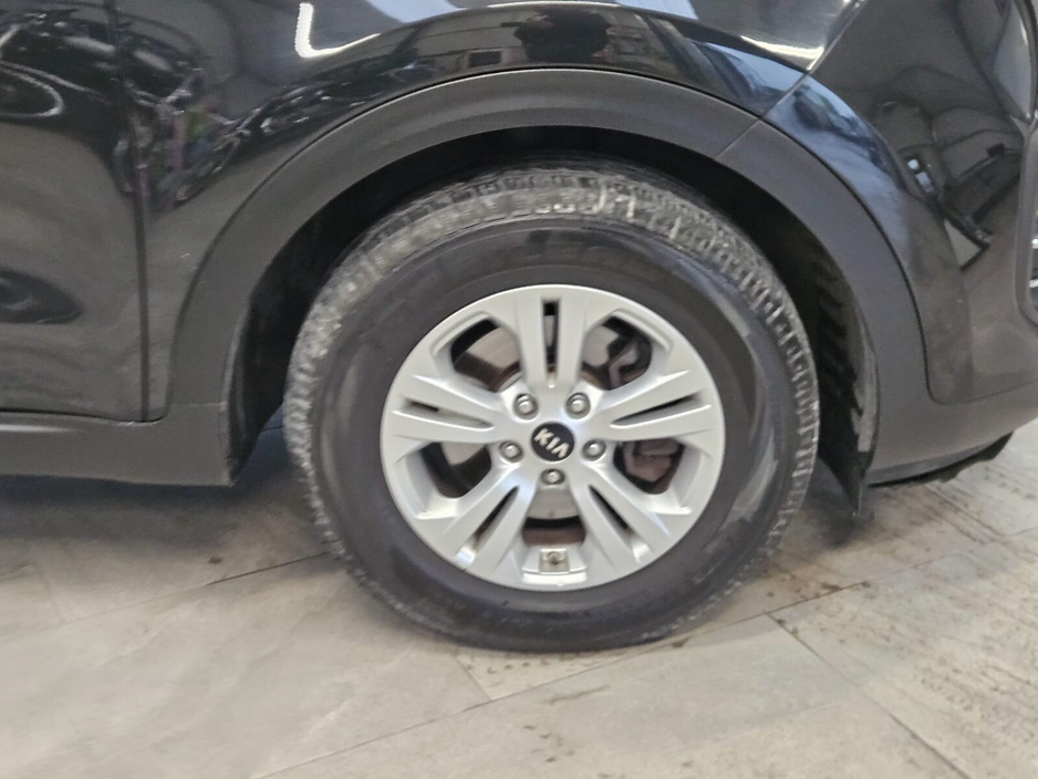 2017 Kia Sportage - image 6