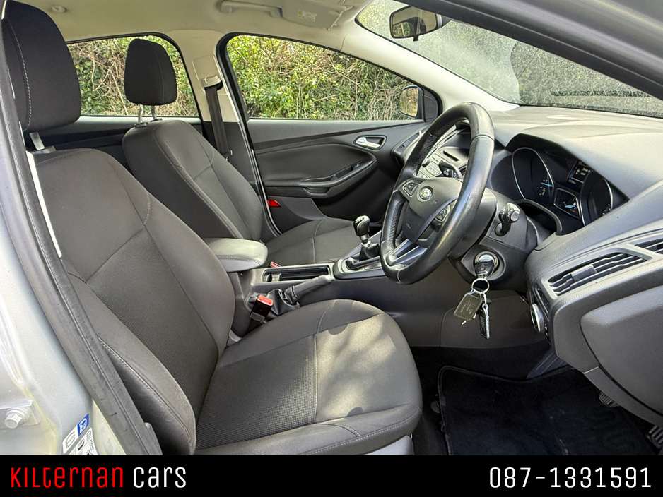 2015 Ford Focus - image 7