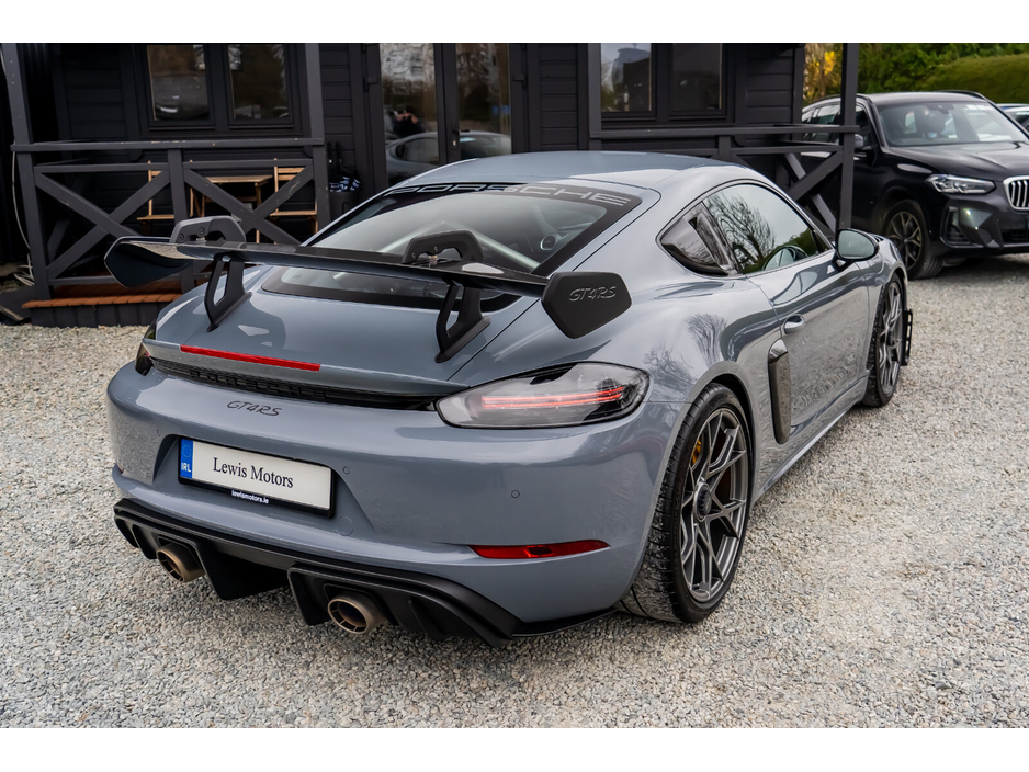 2023 Porsche 718 - image 11